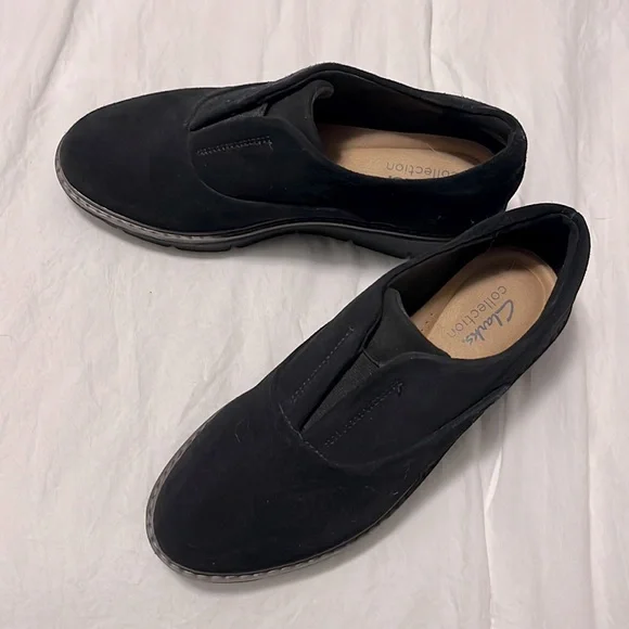 Clarks Memory Foam Loafers - Picture 4 of 6
